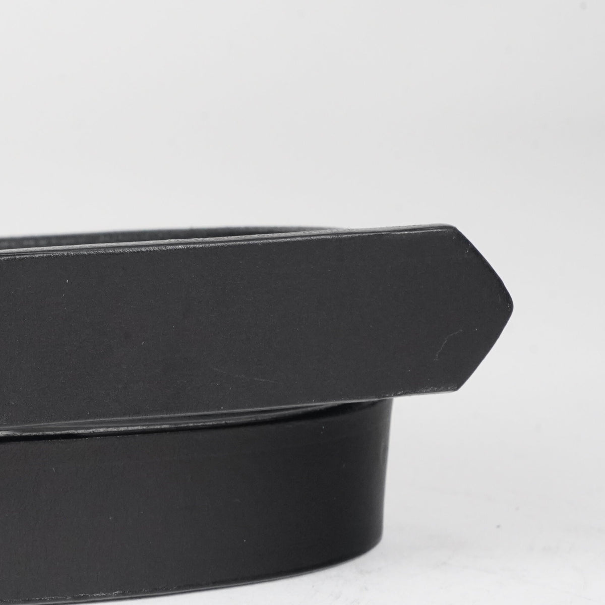 1" Plain Smooth Leather Dress Belt — Black — YourTack — close-up